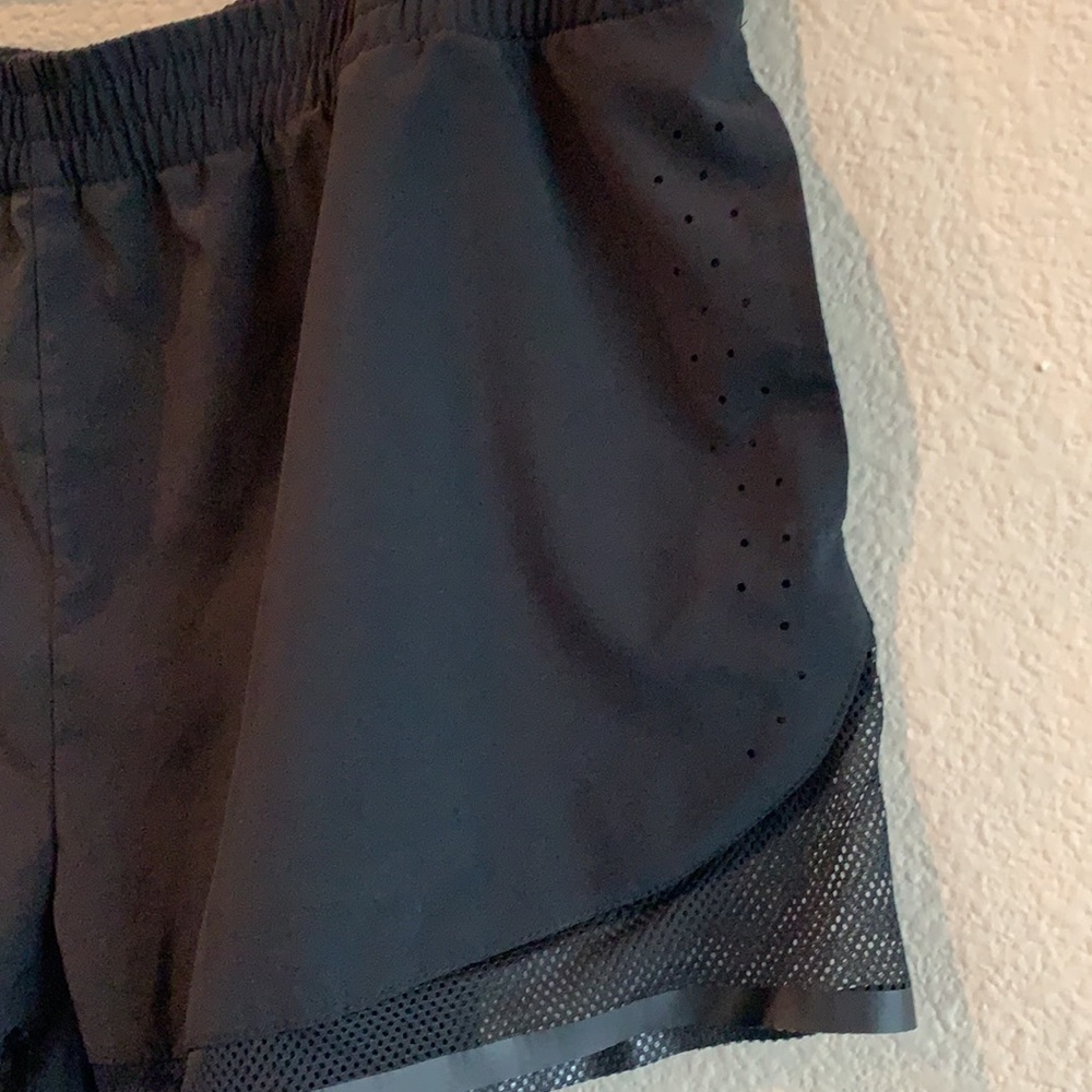 Fabletics Kylie Short - image 6